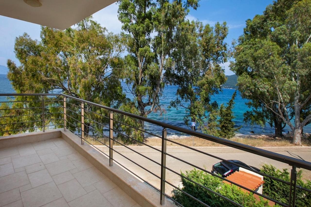 Eucalyptus Suite Sea View Karavomylos Exterior photo